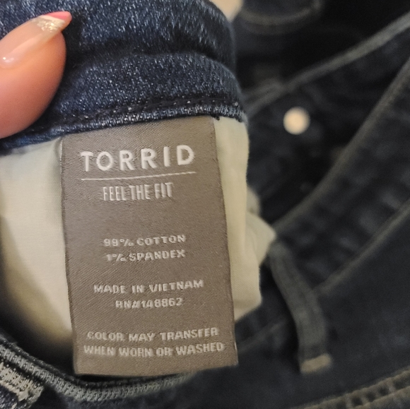 Distressed straight leg jeans with button fly [Torrid] - Picture 7 of 8